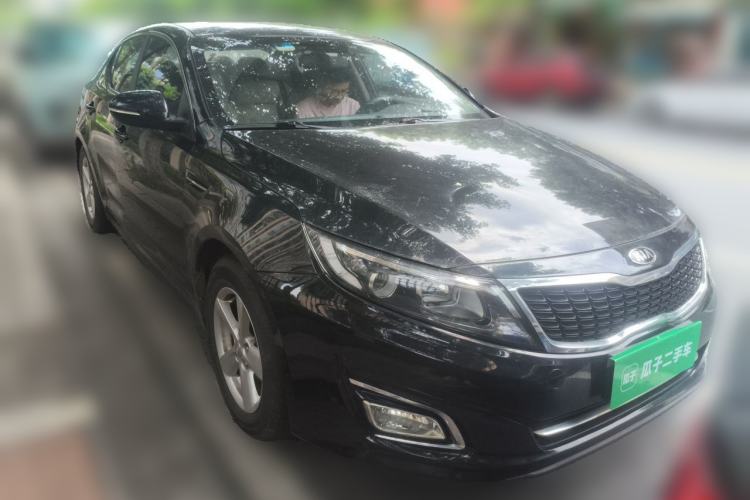 Used Kia K5 2015 2.0L Automatic GL Front Right 45 Deg