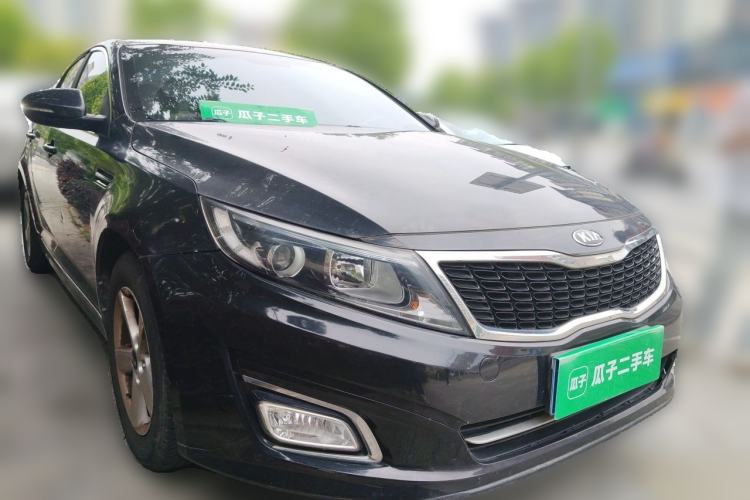 Used Kia K5 2015 2.0L Automatic GL Front Right 45 Deg