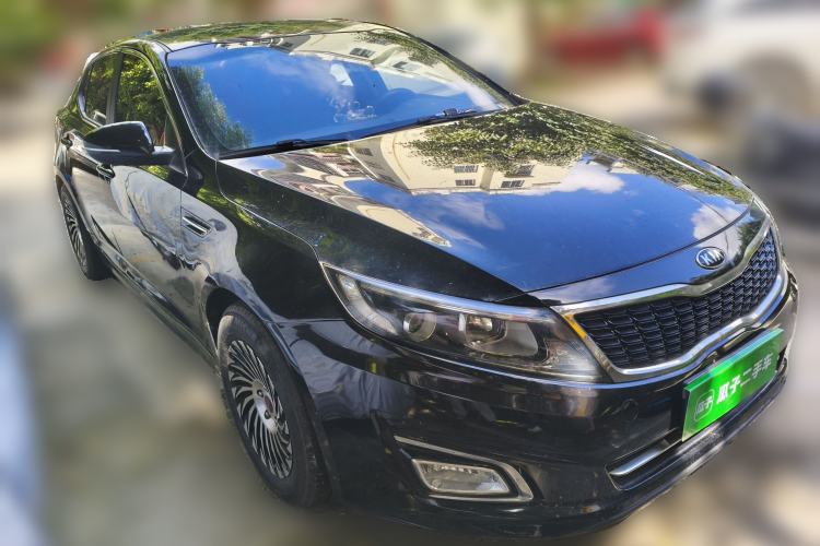 Used Kia K5 2015 2.0L Automatic GL Front Right 45 Deg