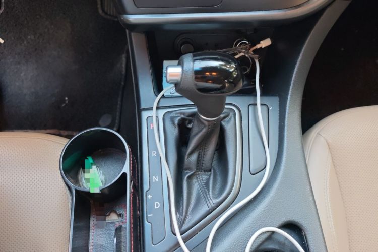 Used Kia K5 2015 2.0L Automatic GL Gear Lever