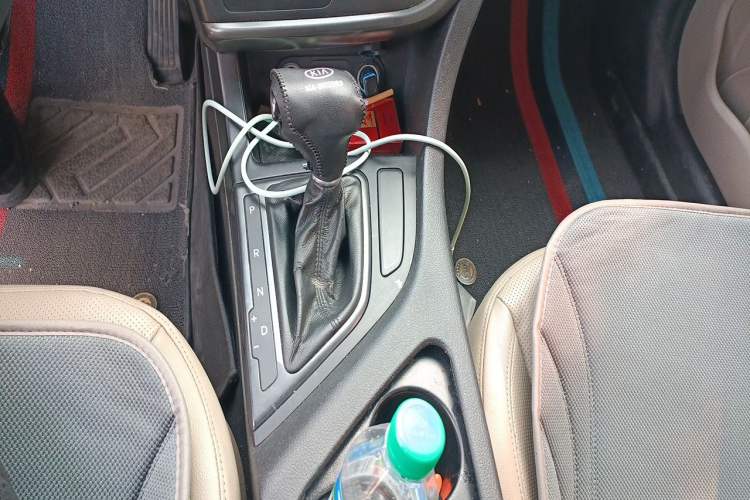 Used Kia K5 2015 2.0L Automatic GL Gear Lever