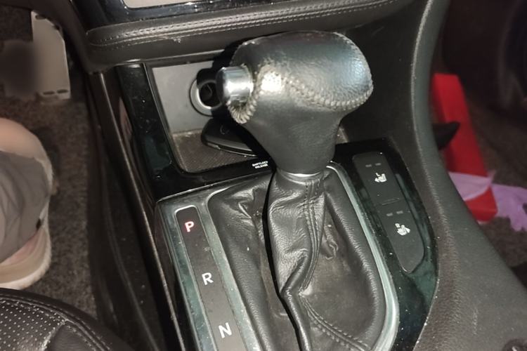 Used Kia K5 2015 2.0T Automatic T-PRM Gear Lever