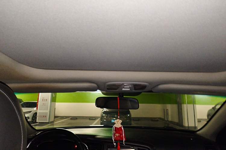 Used Kia K5 2015 2.0L Automatic LUX Headliner