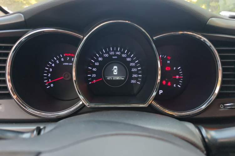 Used Kia K5 2015 2.0L Automatic GL Instrument Cluster