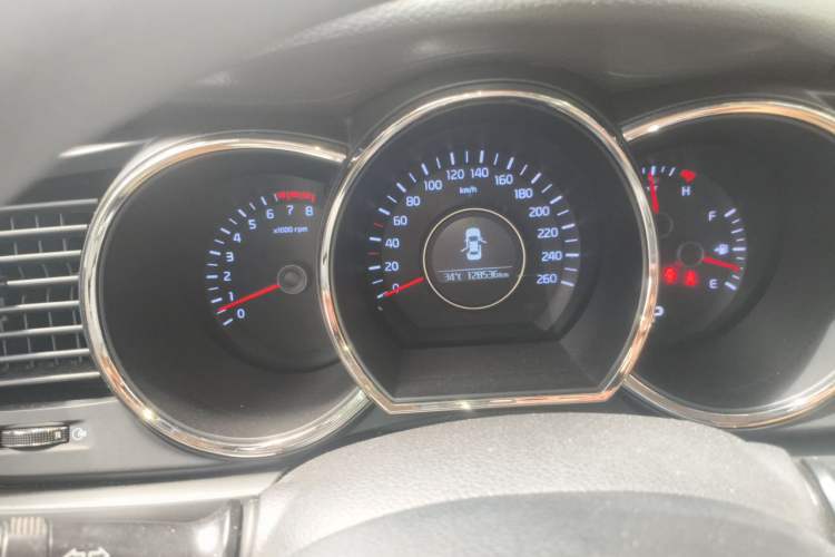 Used Kia K5 2015 2.0L Automatic GL Instrument Cluster