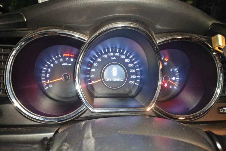 Used Kia K5 2015 2.0L Automatic GL Instrument Cluster
