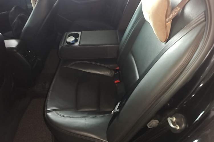 Used Kia K5 2015 2.0T Automatic T-PRM Interior 4