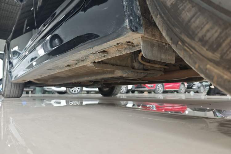 Used Kia K5 2015 2.0L Automatic GL Left Side Sill