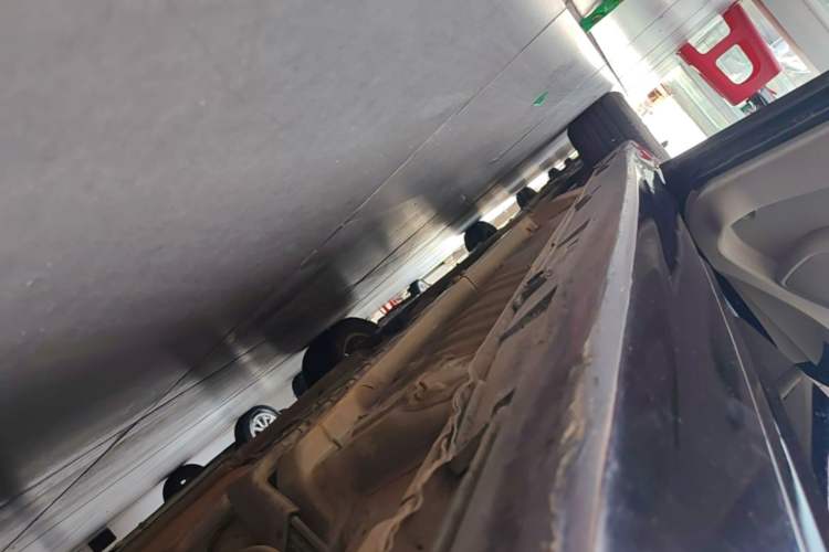 Used Kia K5 2015 2.0L Automatic GL Left Side Sill