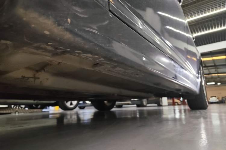 Used Kia K5 2015 2.0L Automatic GL Left Side Sill