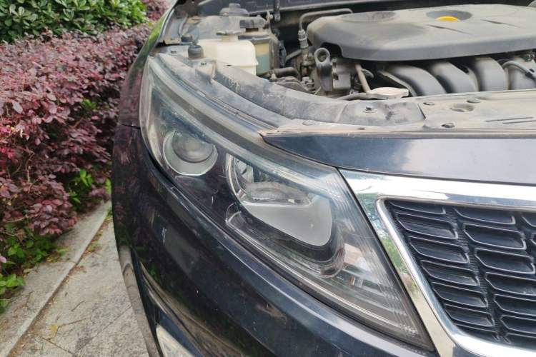 Used Kia K5 2015 2.0L Automatic GL Right Front Headlight