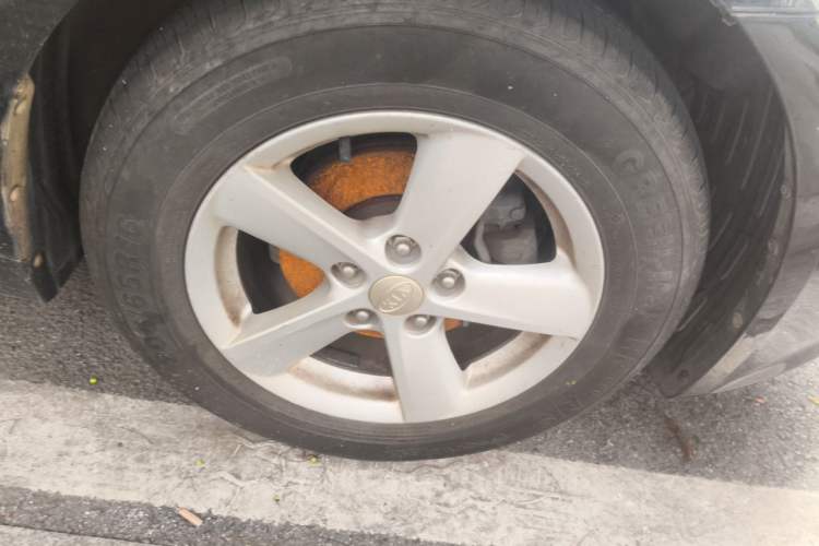 Used Kia K5 2015 2.0L Automatic GL Right Front Wheel Hub