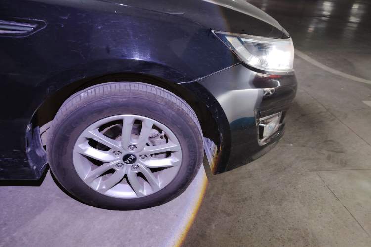 Used Kia K5 2015 2.0L Automatic GL Right Front Wheel Hub