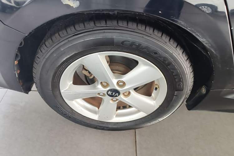 Used Kia K5 2015 2.0L Automatic GL Right Rear Wheel Hub