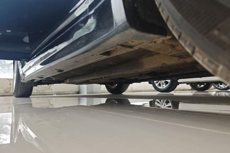 Used Kia K5 2015 2.0L Automatic GL Right Side Sill
