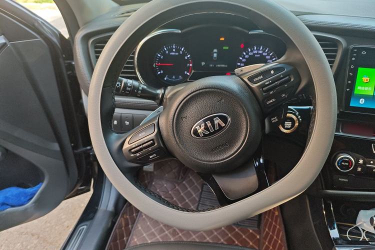 Used Kia K5 2015 2.0T Automatic T-Special Steering Wheel