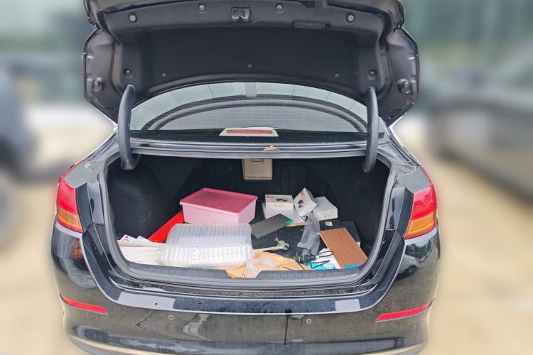 Used Kia K5 2015 2.0L Automatic GL Trunk
