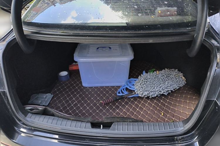 Used Kia K5 2015 2.0L Automatic GL Trunk