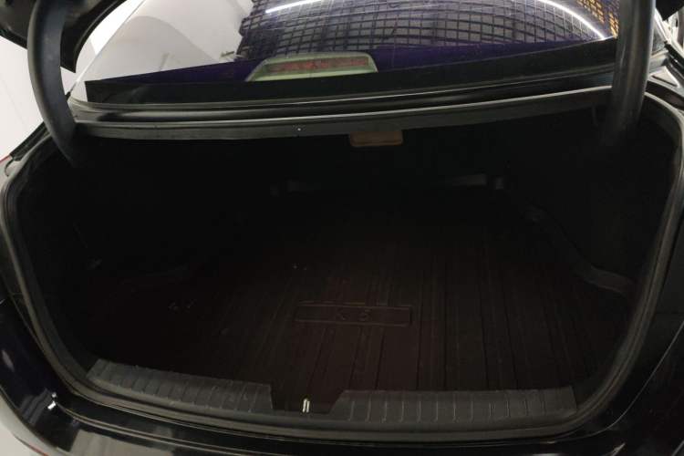 Used Kia K5 2015 2.0L Automatic GL Trunk