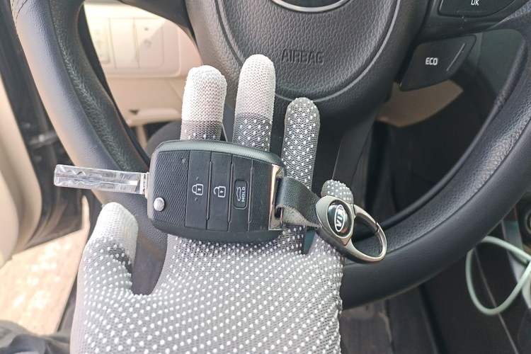 Used Kia K5 2015 2.0L Automatic GL Vehicle Key