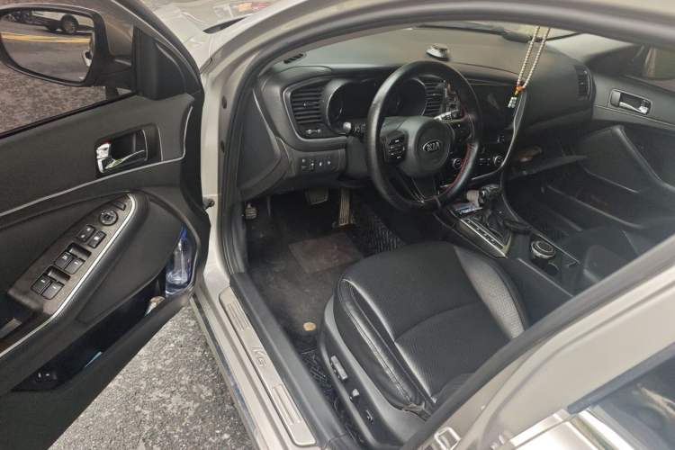 Used Kia K5 2015 2.0L Automatic LUX Driver Seat