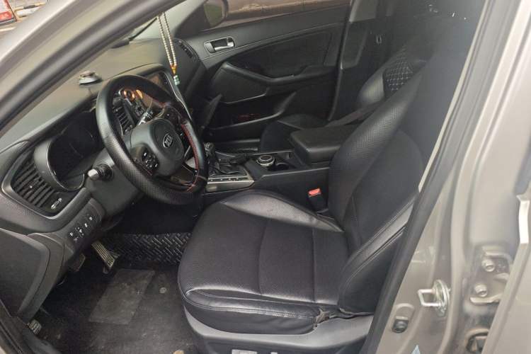 Used Kia K5 2015 2.0L Automatic LUX Left Front Seat
