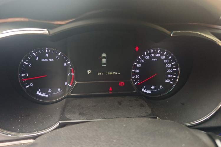 Used Kia K5 2015 2.0L Automatic LUX Odometer Close Up