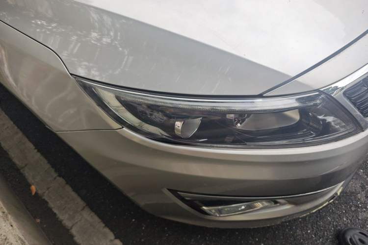 Used Kia K5 2015 2.0L Automatic LUX Right Front Headlight