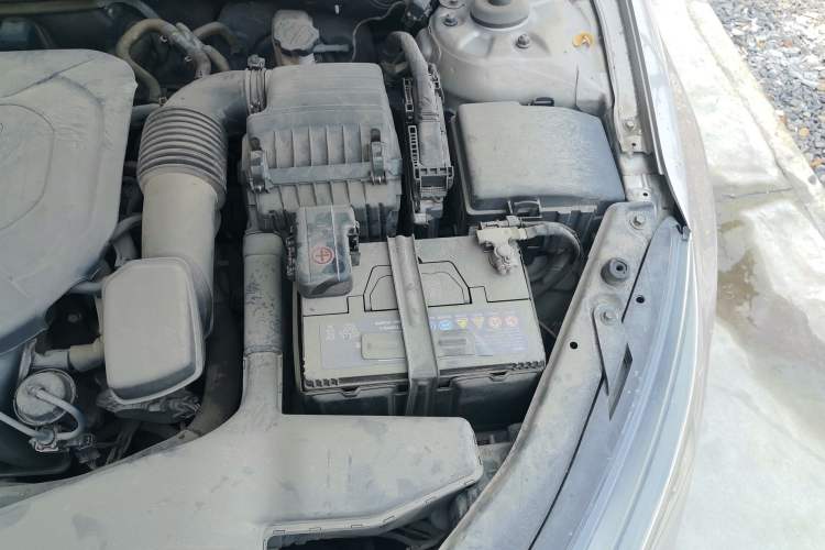 Used Kia K5 2015 2.0L Automatic LUX Engine Bay Left