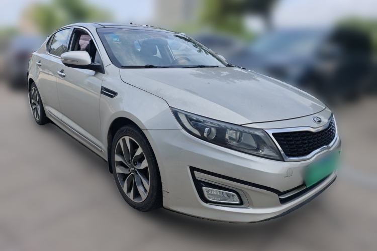 Used Kia K5 2015 2.0L Automatic LUX Front Right 45 Deg