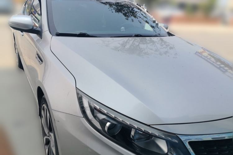 Used Kia K5 2015 2.0L Automatic LUX Front Right 45 Deg