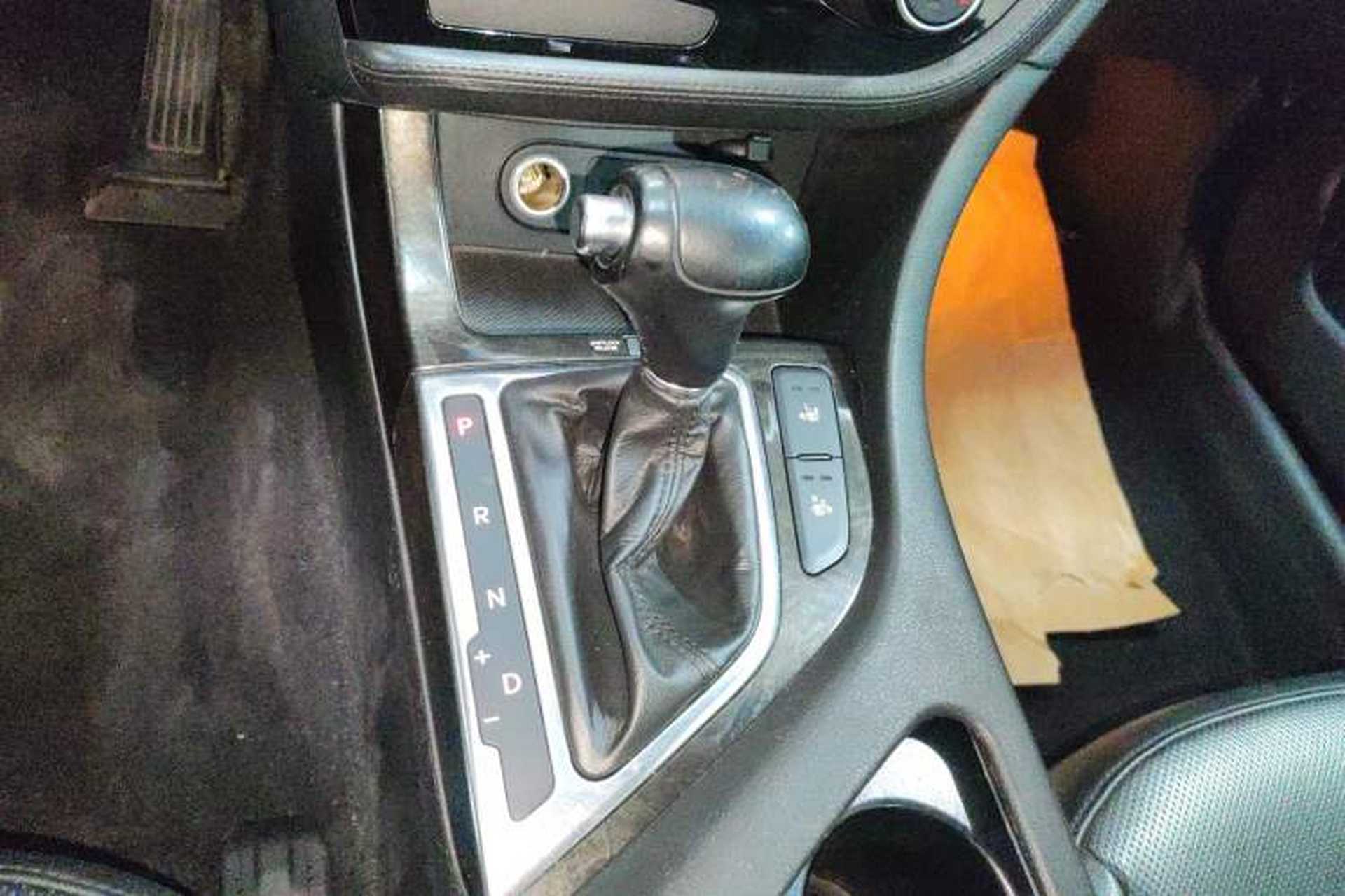 Used Kia K5 2015 2.0L Automatic LUX Gear Lever