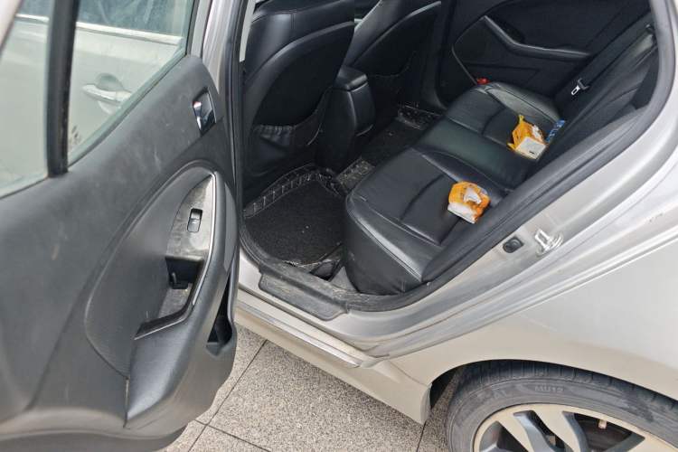 Used Kia K5 2015 2.0L Automatic LUX Left Rear Seat