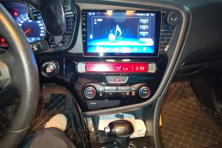 Used Kia K5 2015 2.0L Automatic LUX Audio And AC Panel