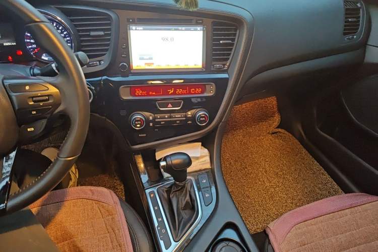 Used Kia K5 2015 2.0L Automatic LUX Audio And AC Panel