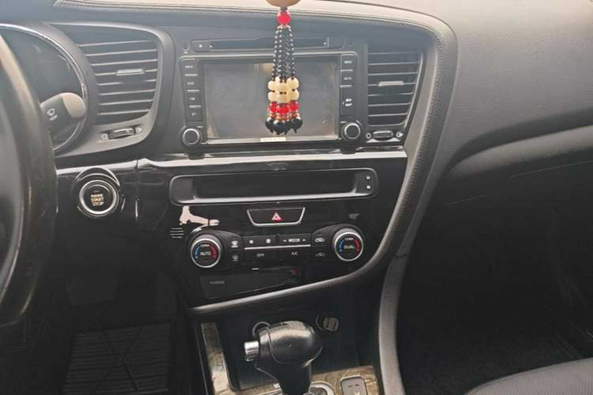 Used Kia K5 2015 2.0L Automatic LUX Audio And AC Panel