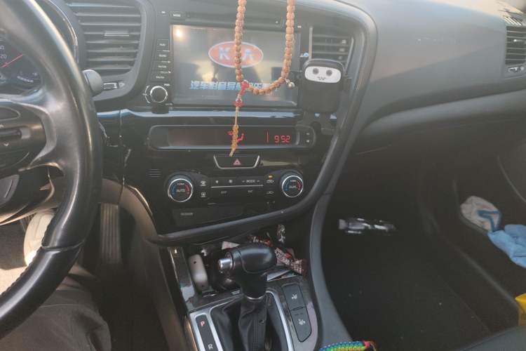 Used Kia K5 2015 2.0L Automatic LUX Audio And AC Panel