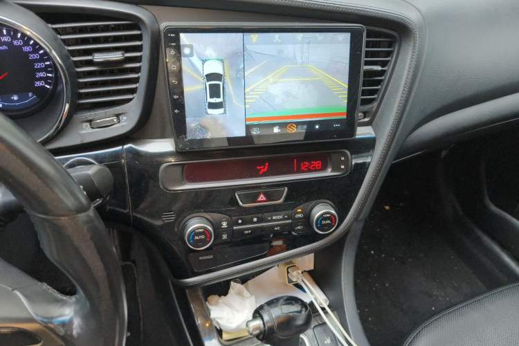 Used Kia K5 2015 2.0L Automatic LUX Audio And AC Panel