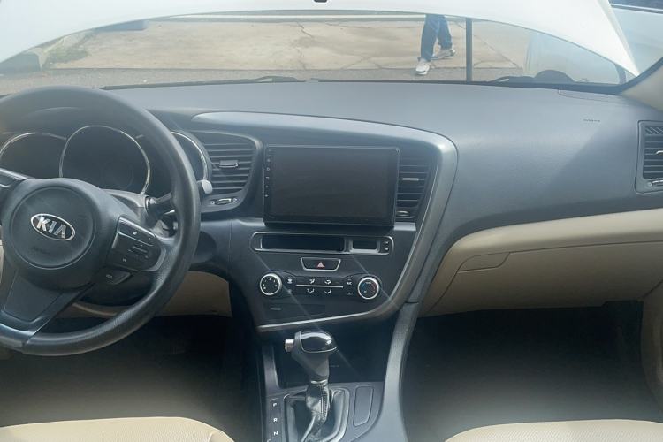 Used Kia K5 2015 2.0L Automatic GL Audio And AC Panel