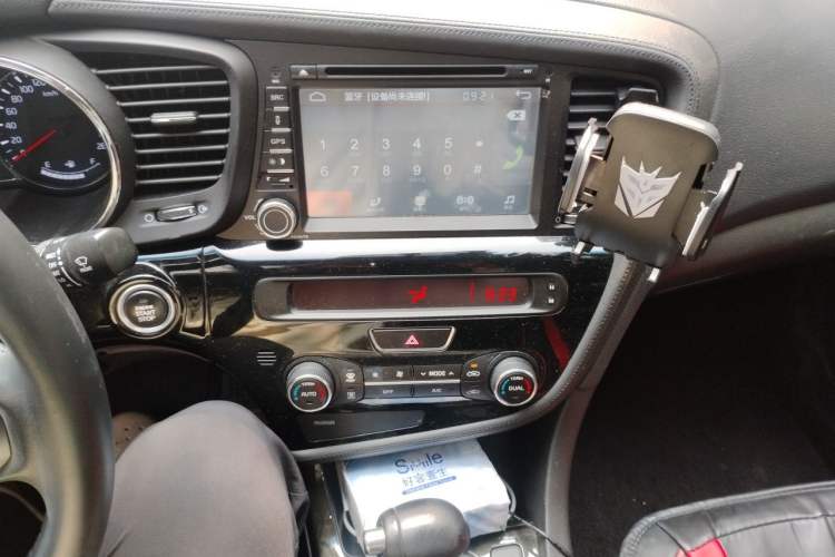 Used Kia K5 2015 2.0L Automatic LUX Audio And AC Panel