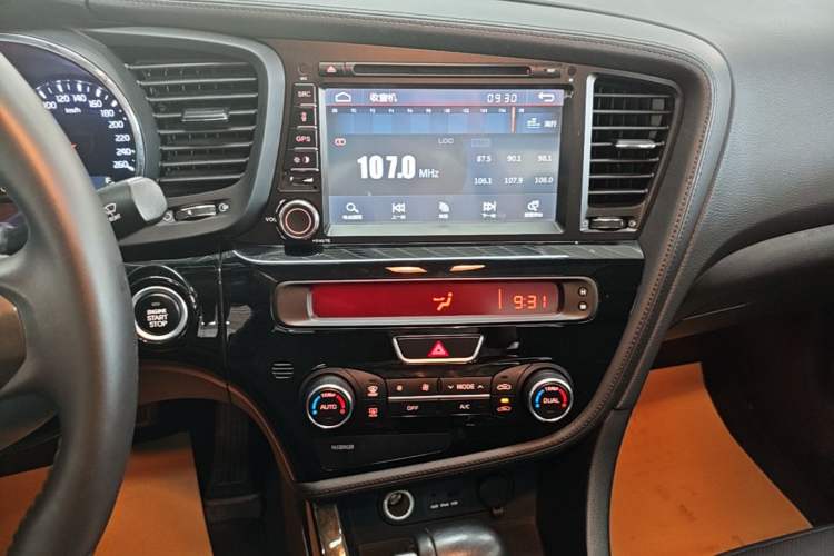 Used Kia K5 2015 2.0L Automatic LUX Audio And AC Panel