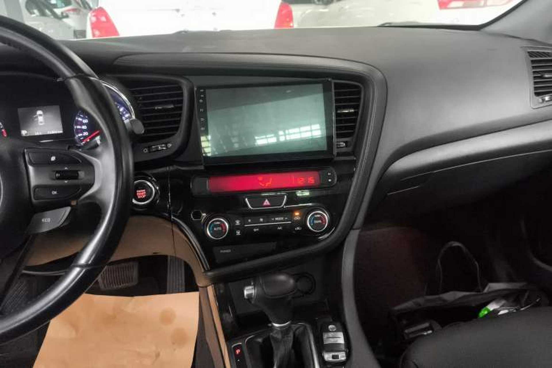 Used Kia K5 2015 2.0L Automatic LUX Audio And AC Panel