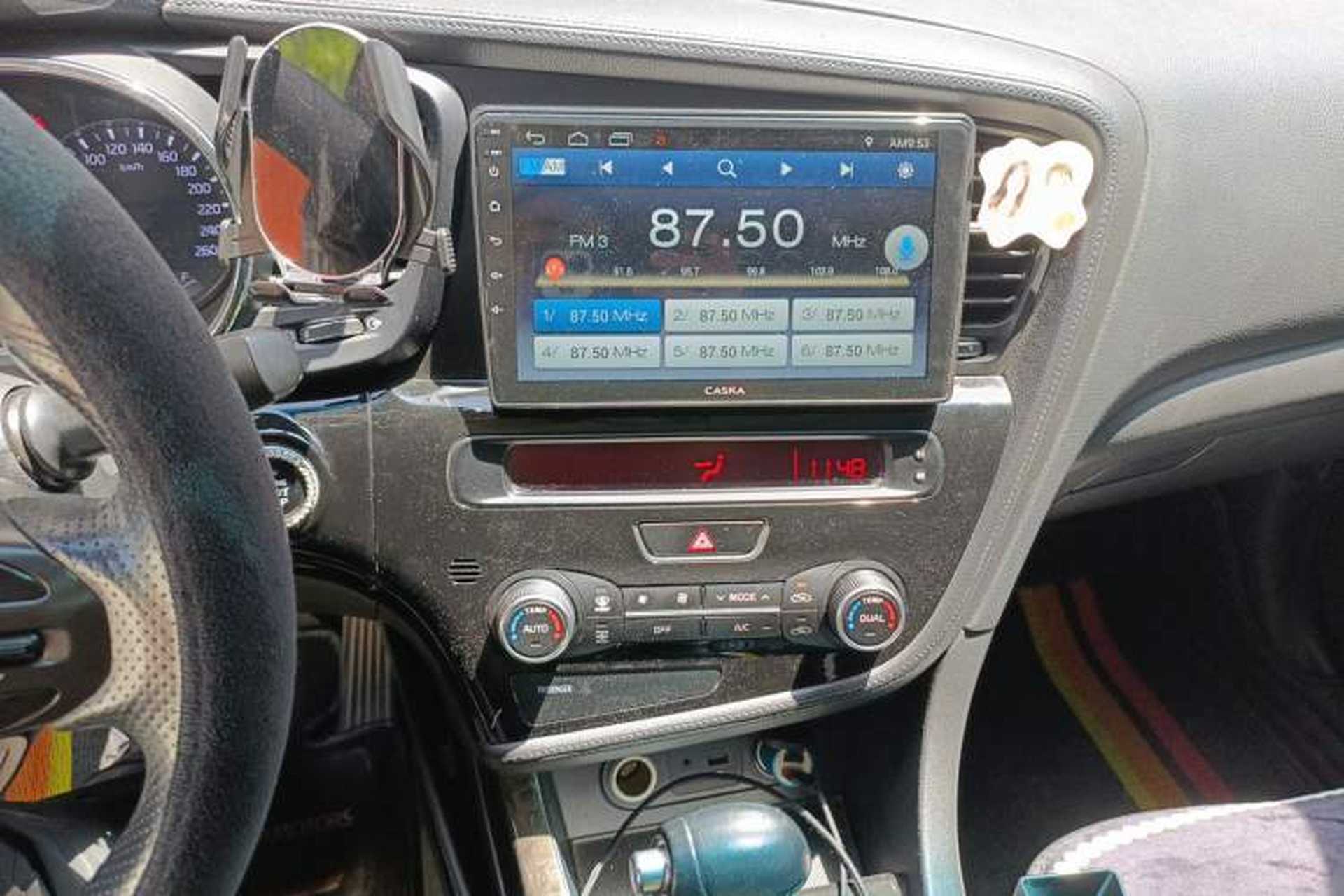 Used Kia K5 2015 2.0L Automatic LUX Audio And AC Panel