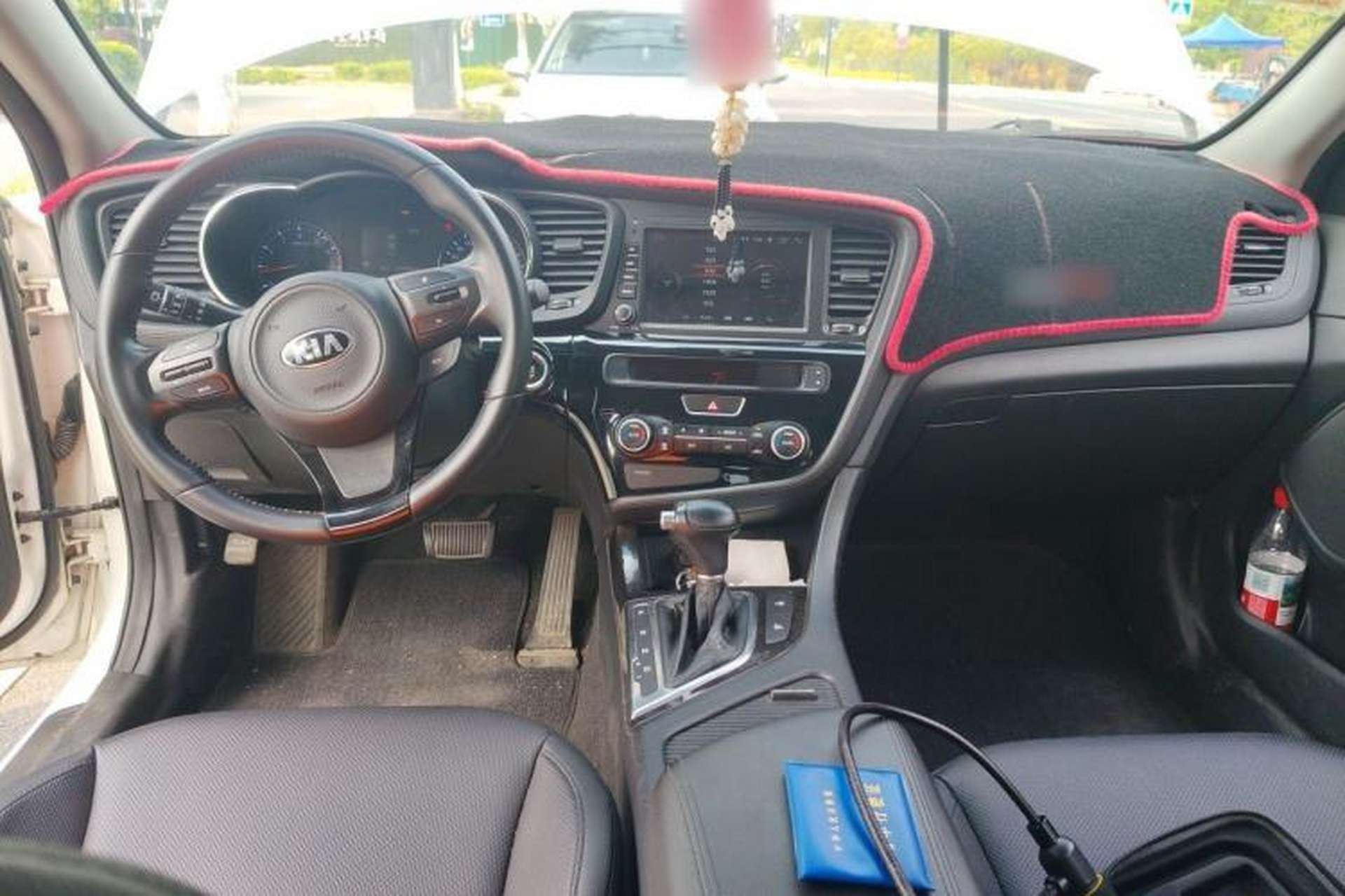 Used Kia K5 2015 2.0L Automatic LUX Center Console