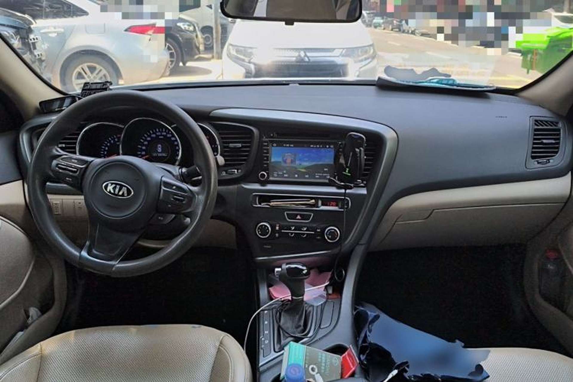 Used Kia K5 2015 2.0L Automatic GL Center Console