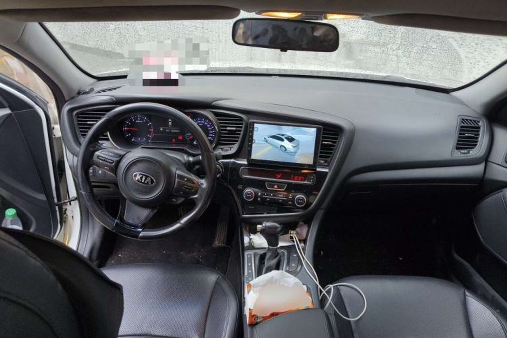 Used Kia K5 2015 2.0L Automatic LUX Center Console