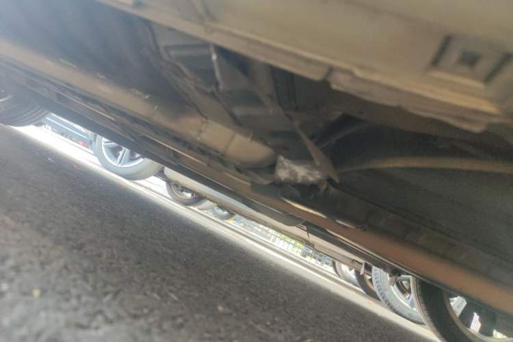 Used Kia K5 2015 2.0L Automatic LUX Chassis Rear Left