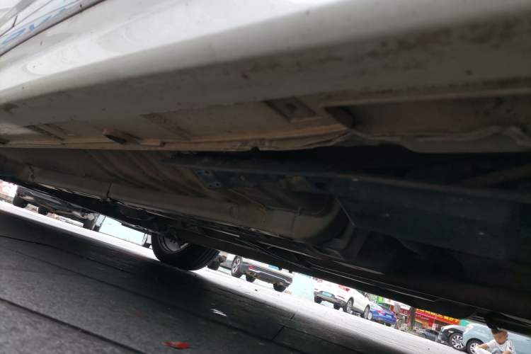Used Kia K5 2015 2.0L Automatic LUX Chassis Rear Left