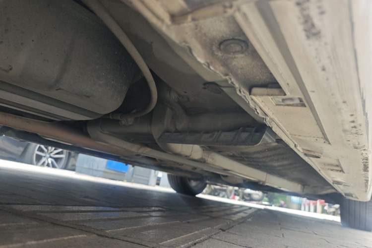 Used Kia K5 2015 2.0L Automatic LUX Chassis Rear Right