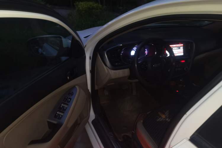 Used Kia K5 2015 2.0L Automatic GL Driver Seat